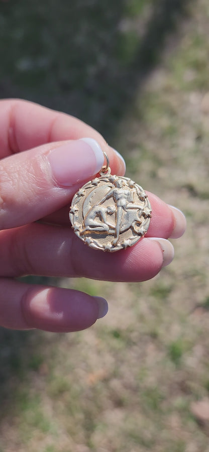 Vintage Star Wreath Gemini Pendant
