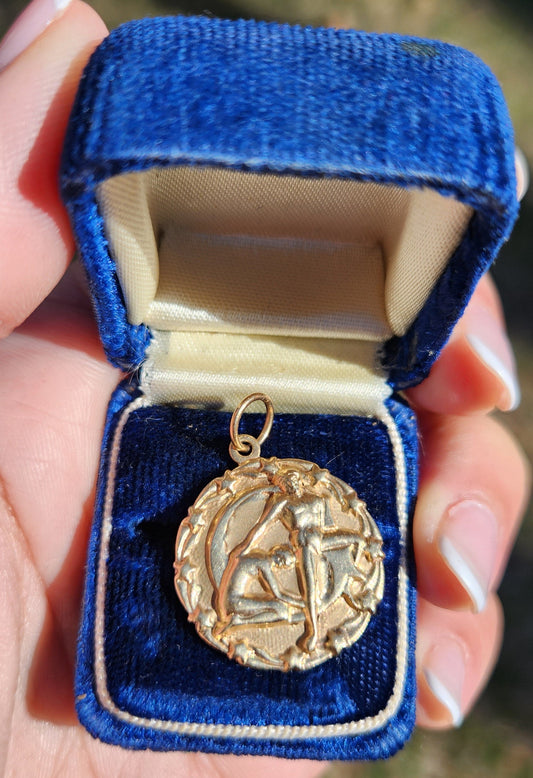 Vintage Star Wreath Gemini Pendant